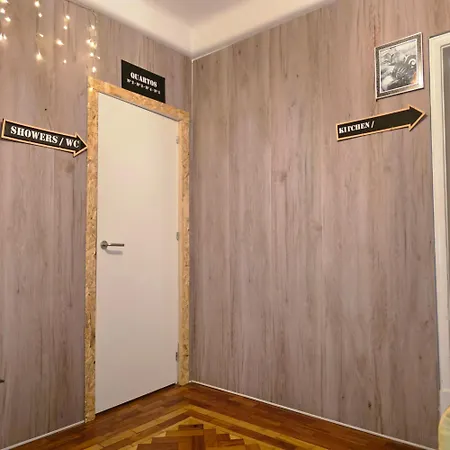 Hostel Mini In *