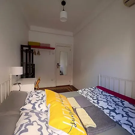 Hostel Mini In *